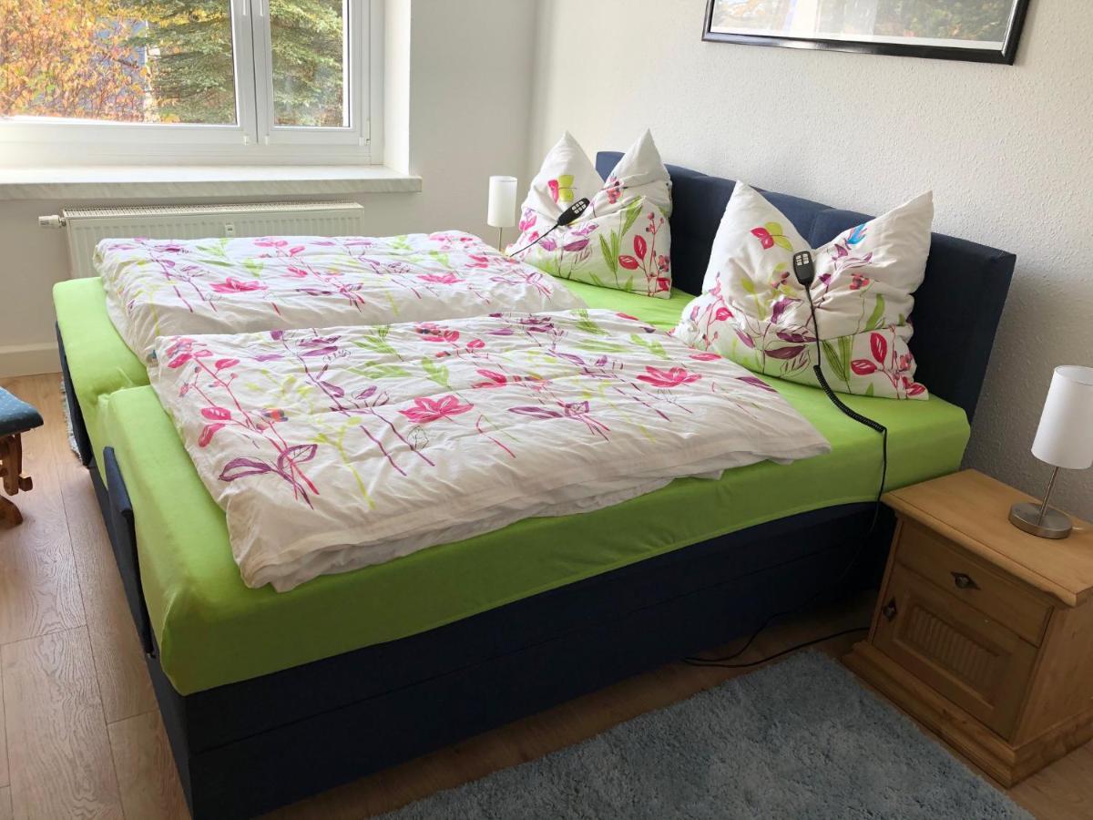 Schaefers Ferienwohnung โอเบอร์วีเซินธาล ภายนอก รูปภาพ